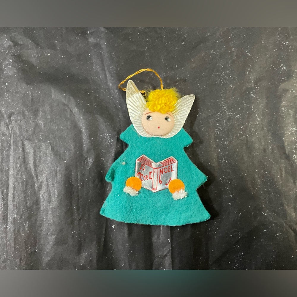 Vintage Japan Christmas Choir Girl/Angel Ornament Felt